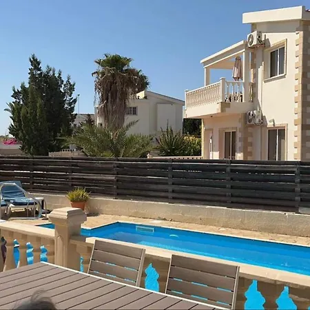 Ponderosa * Ayia Napa