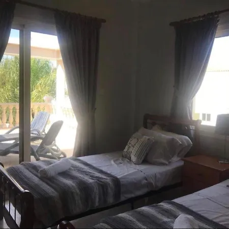 Ponderosa Villa *
